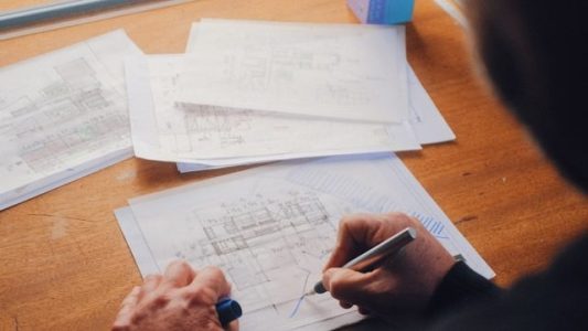 建築士のホームページ制作＆ブログ、費用と相場は？格安で作るには？