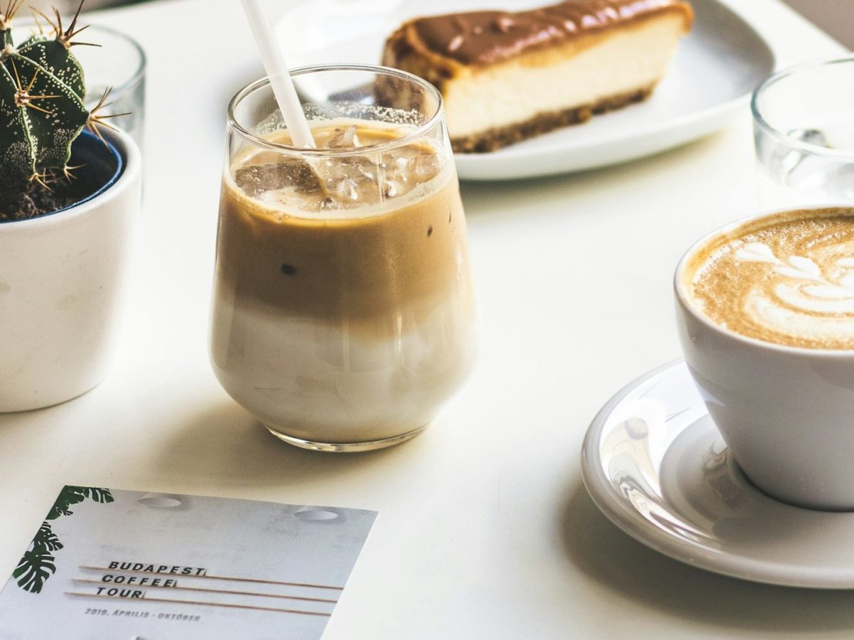 カフェ開業を成功させるWeb集客の教科書｜SNS×ホームページの「黄金ルート」を公開