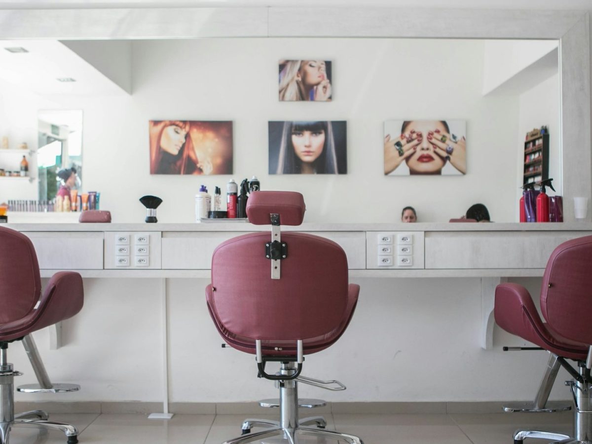 「センスは良いのに予約が入らない…」美容室オーナーがホームページで絶対に失敗する3つのパターン