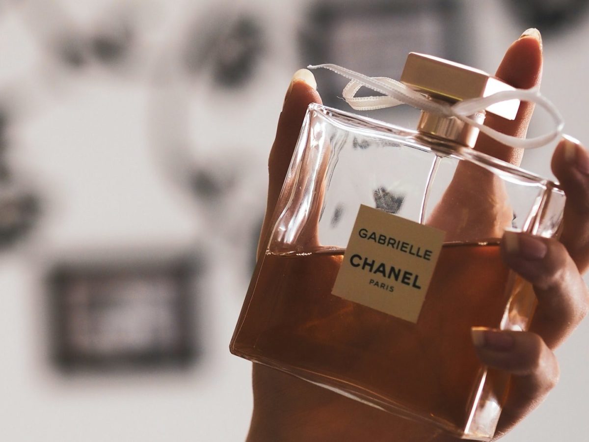 「香水NG」は伝えにくい？他のお客様を守りつつ、不快にならない「マナー」に関する発信のコツ