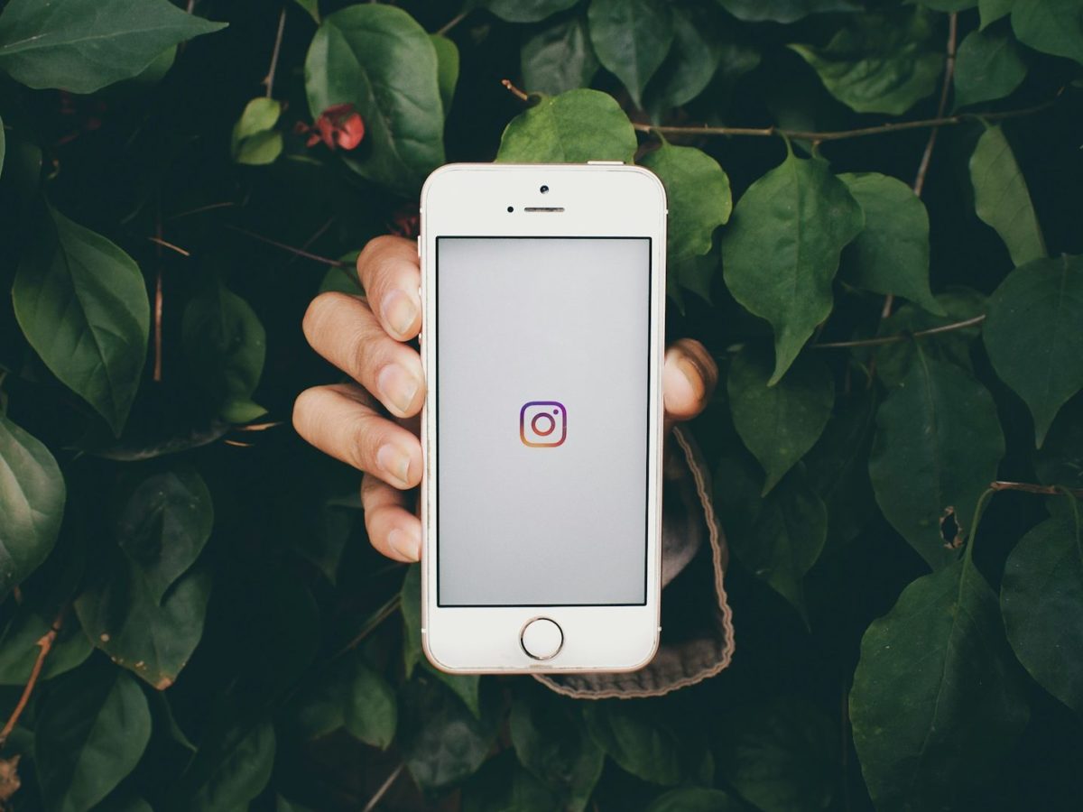 インスタがあればホームページはいらない？SNS全盛期に「情報拠点」を持つべき3つの理由